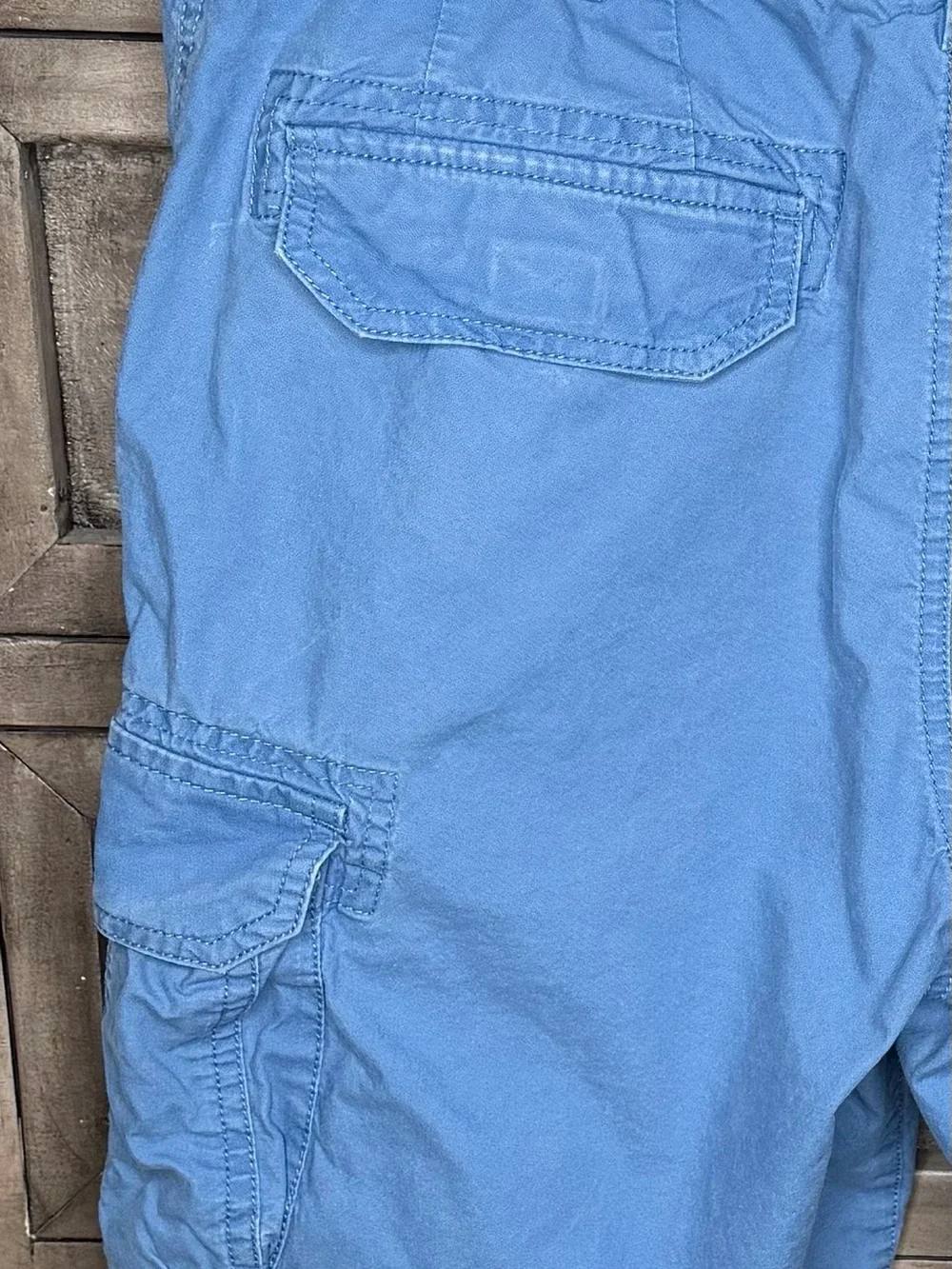 IZOD Men's Blue Solid Cotton Cargo Shorts Flat Front Pockets  Size 36